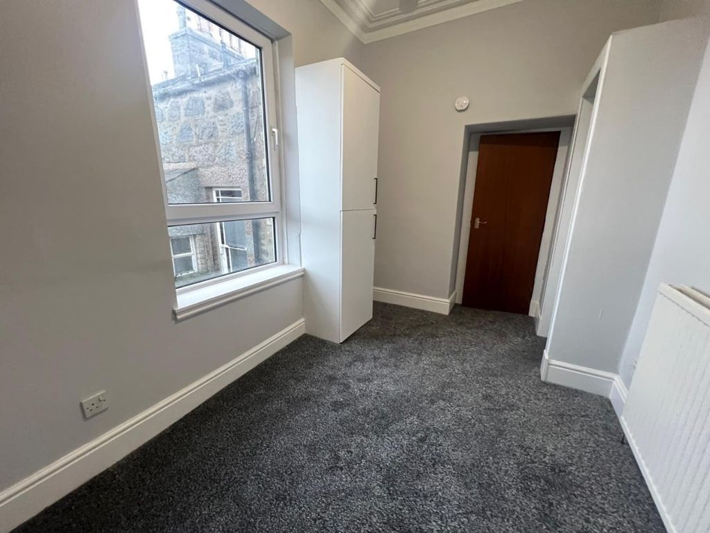 Property photo 2 of 5 Photo 2