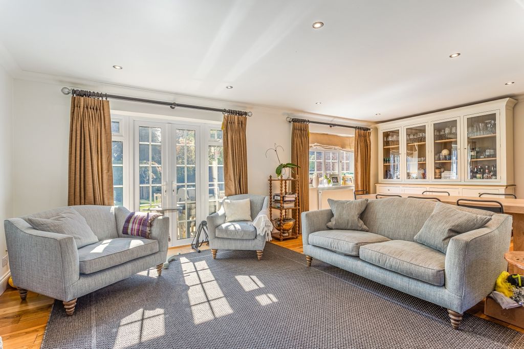 Property photo 2 of 12 Living Room Fp