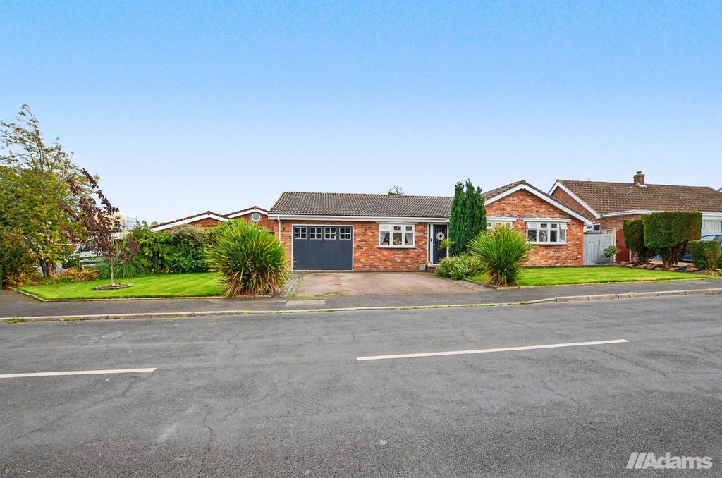 Property photo 1 of 35