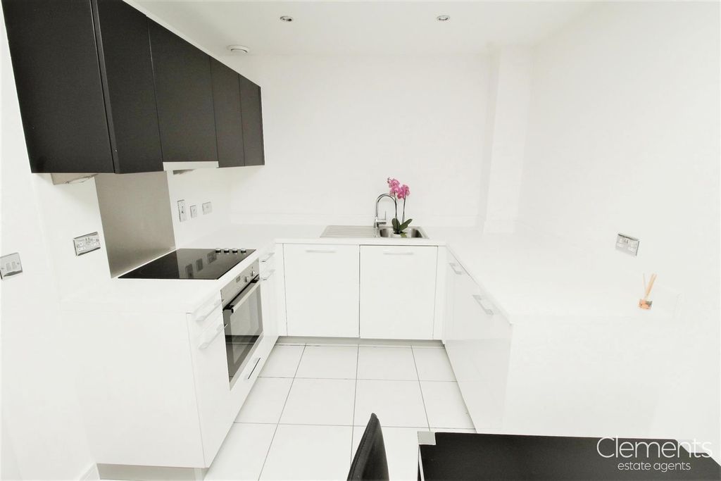 Property photo 3 of 7 1Aeeac69-Kitchen 202.Jpg