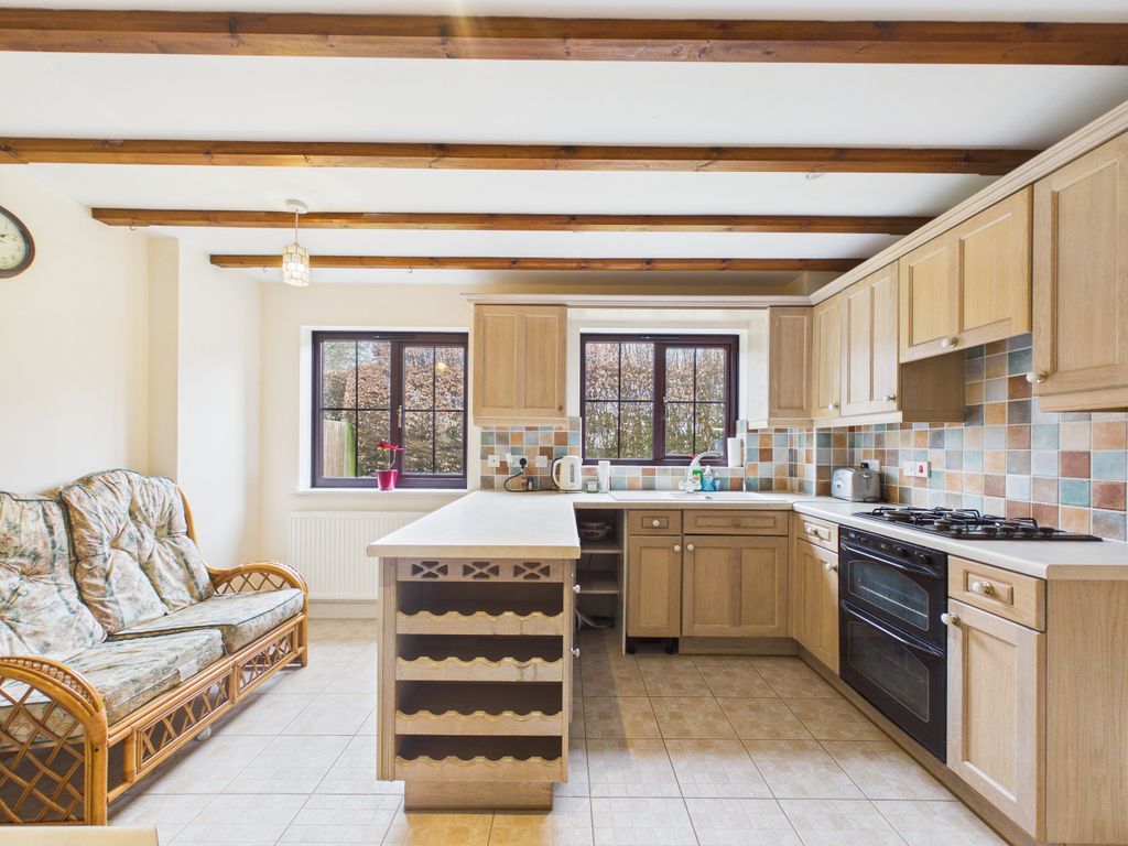 Property photo 2 of 16 Cam02536G0-Pr0074-Still003