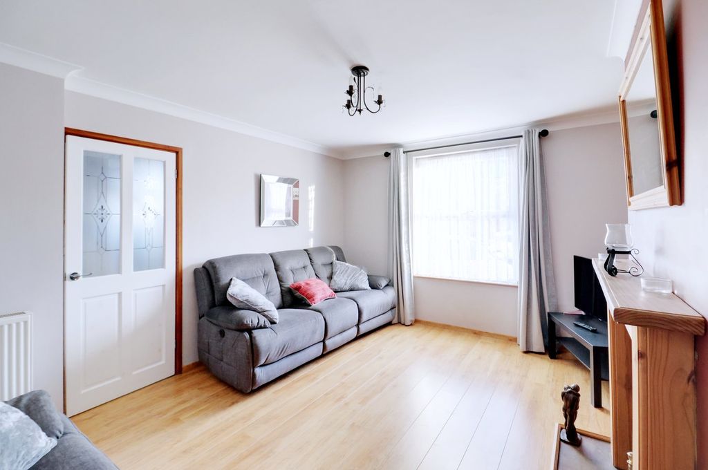 Additional image 7 of 3 bed terraced house for saleChurch View, Aveley, South Ockendon RM15