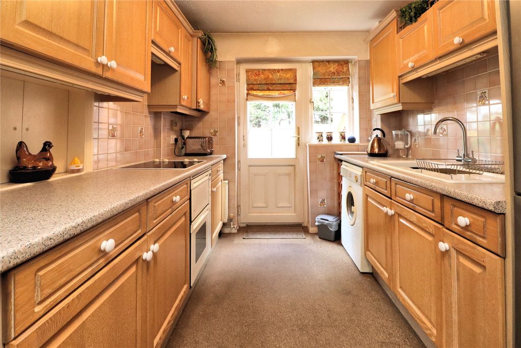 Property photo 3 of 8 Picture No. 01