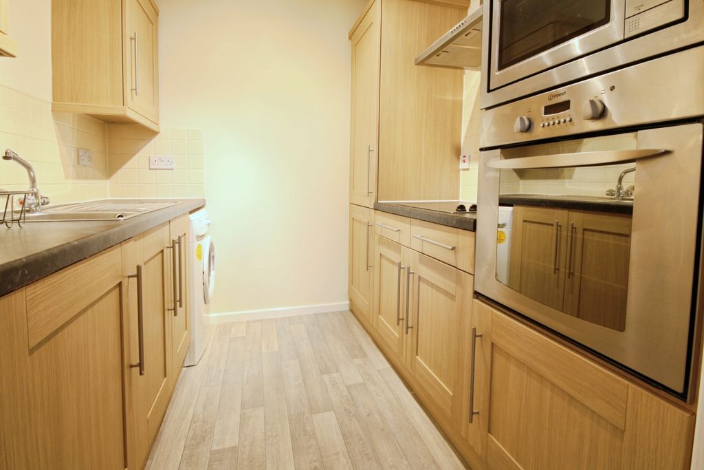 Property photo 3 of 7