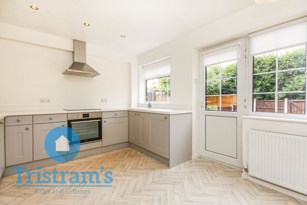 Property photo 3 of 14 Img_1022