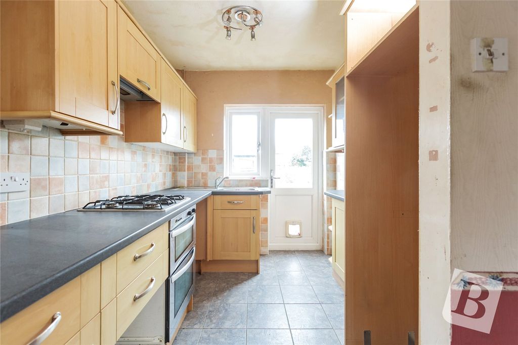 Property photo 3 of 13 Kitchen