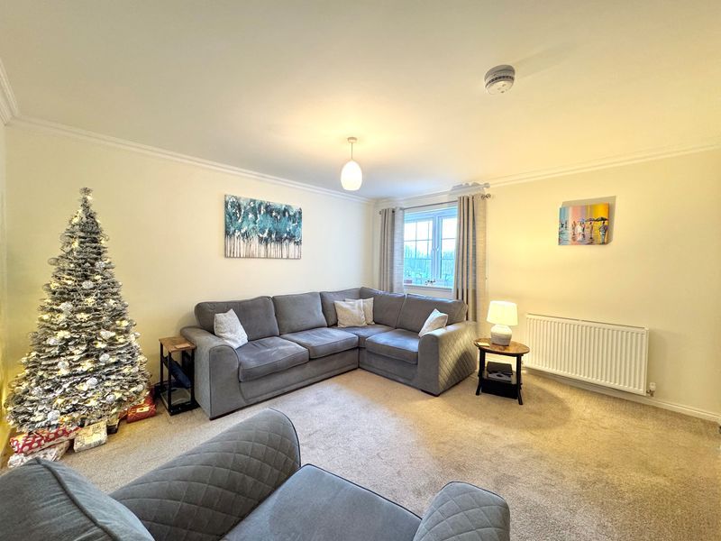 Property photo 3 of 21 Photo 12