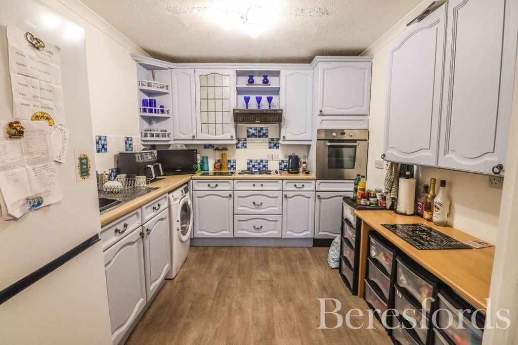 Property photo 3 of 17 Picture No. 01