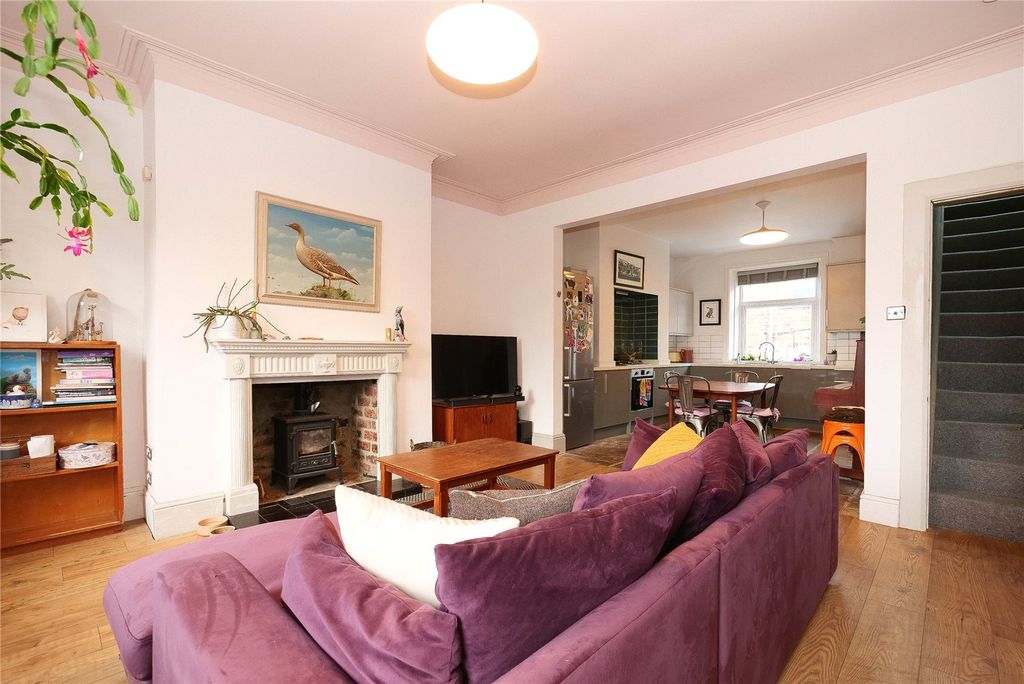 Property photo 1 of 24 Picture No. 21