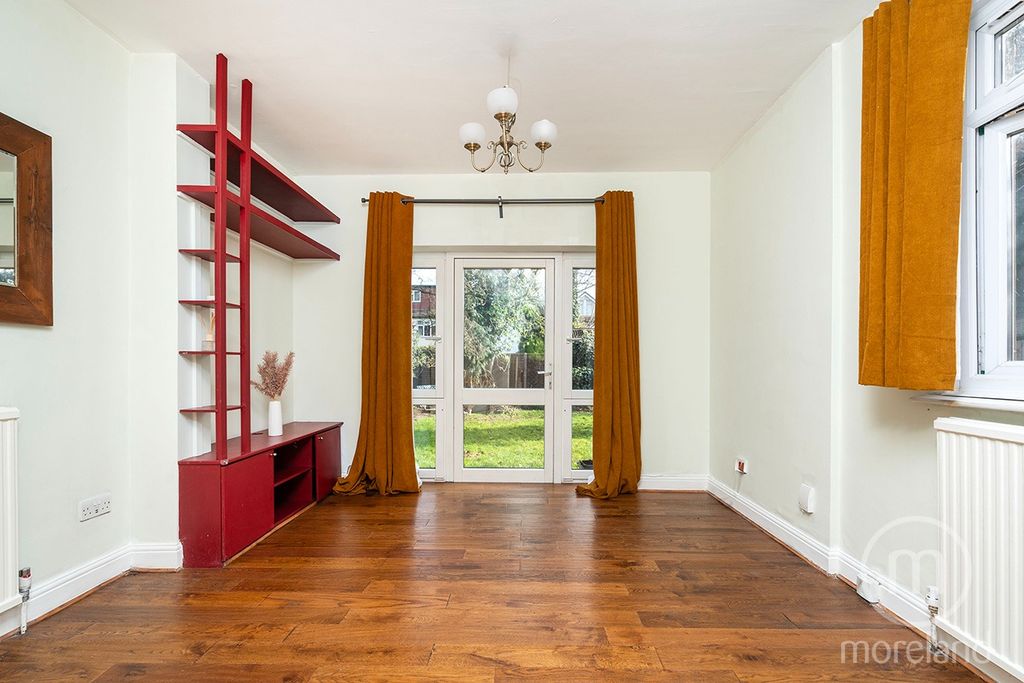 Property photo 2 of 12 3923582
