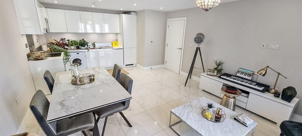 Property photo 3 of 9 Reception Room