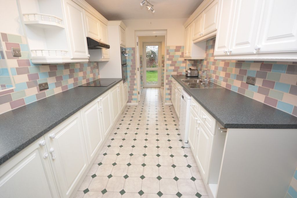 Property photo 2 of 13 Kitchen