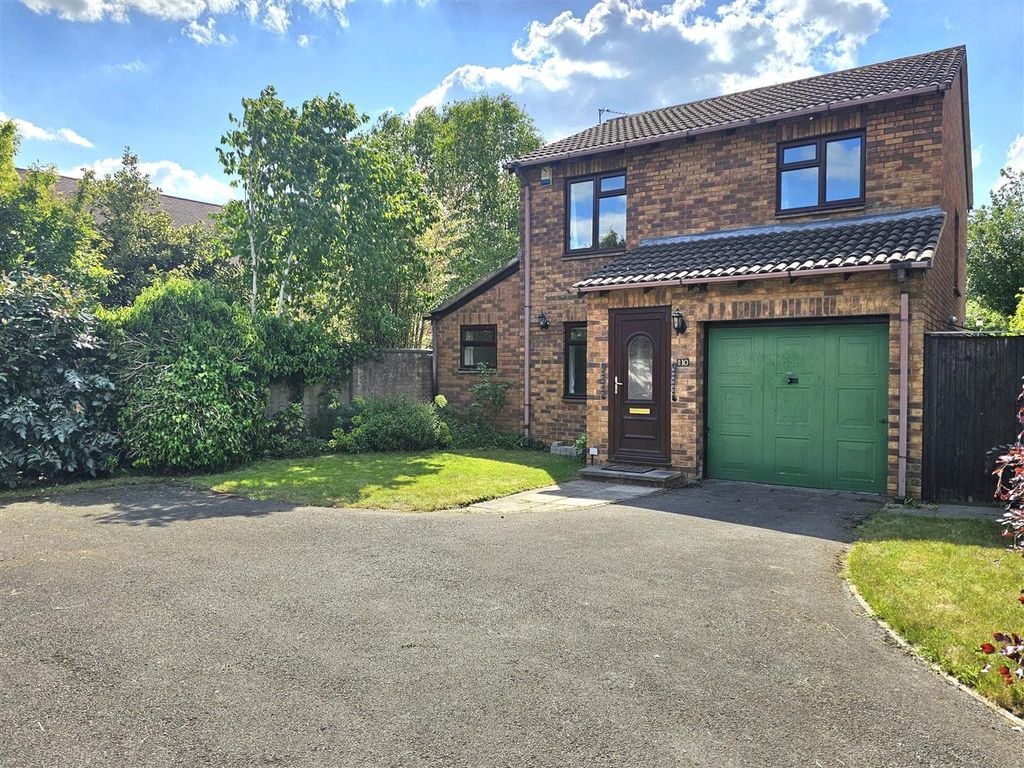 Property photo 1 of 17