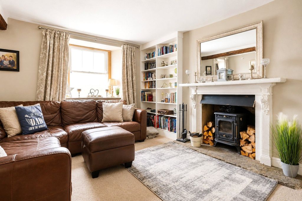 Property photo 3 of 31 Picture No. 04