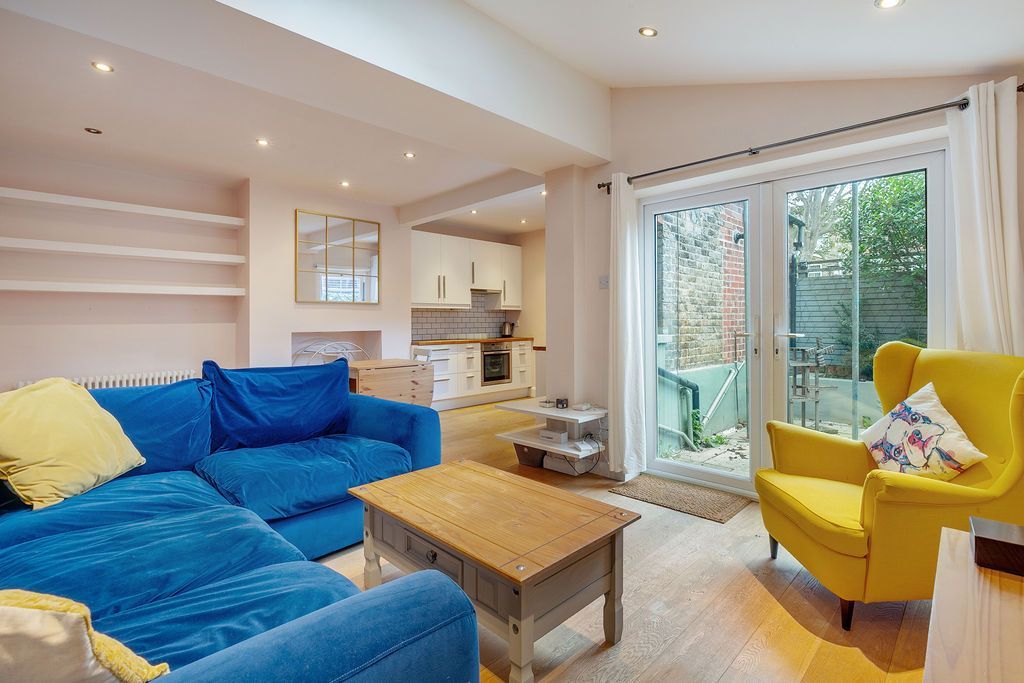 Property photo 1 of 14