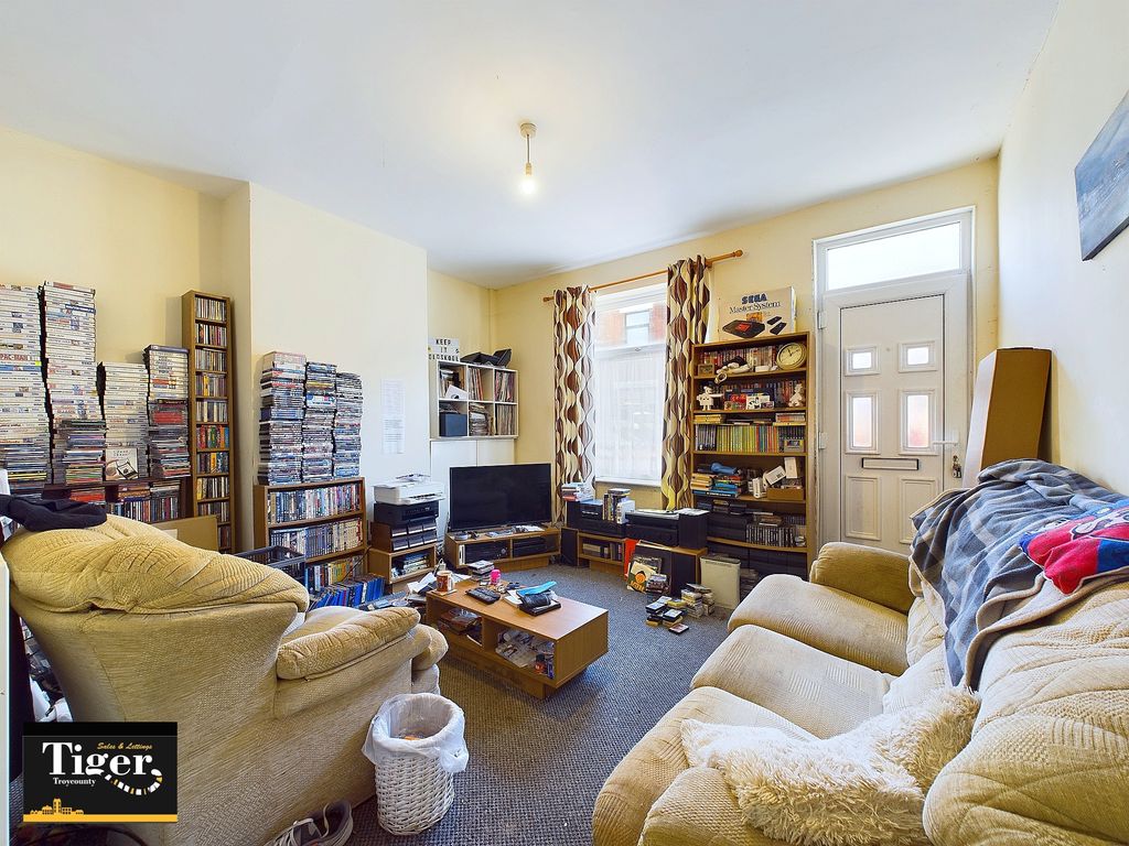 Property photo 2 of 9 Cam03440G0-Pr0233-Still001