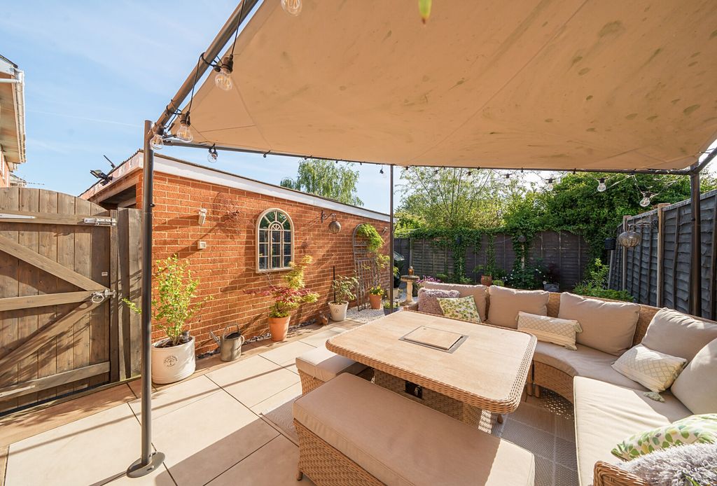 Property photo 3 of 15 1295556-7-6824E05...