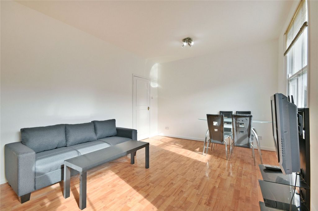 Property photo 1 of 12 Picture No. 40