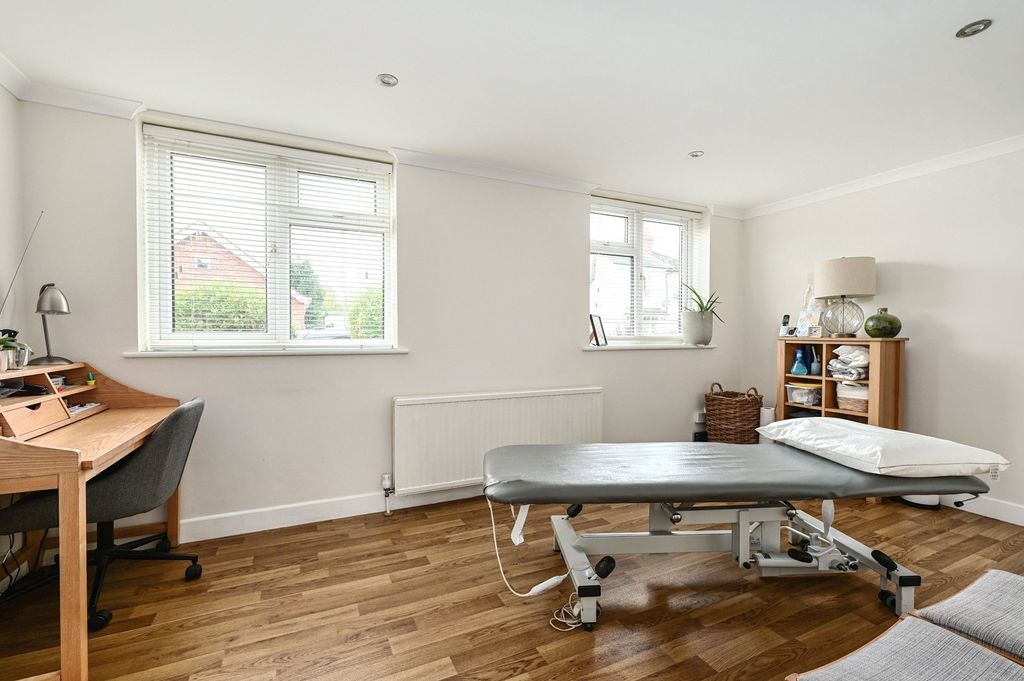 Property photo 2 of 14 Picture No. 06