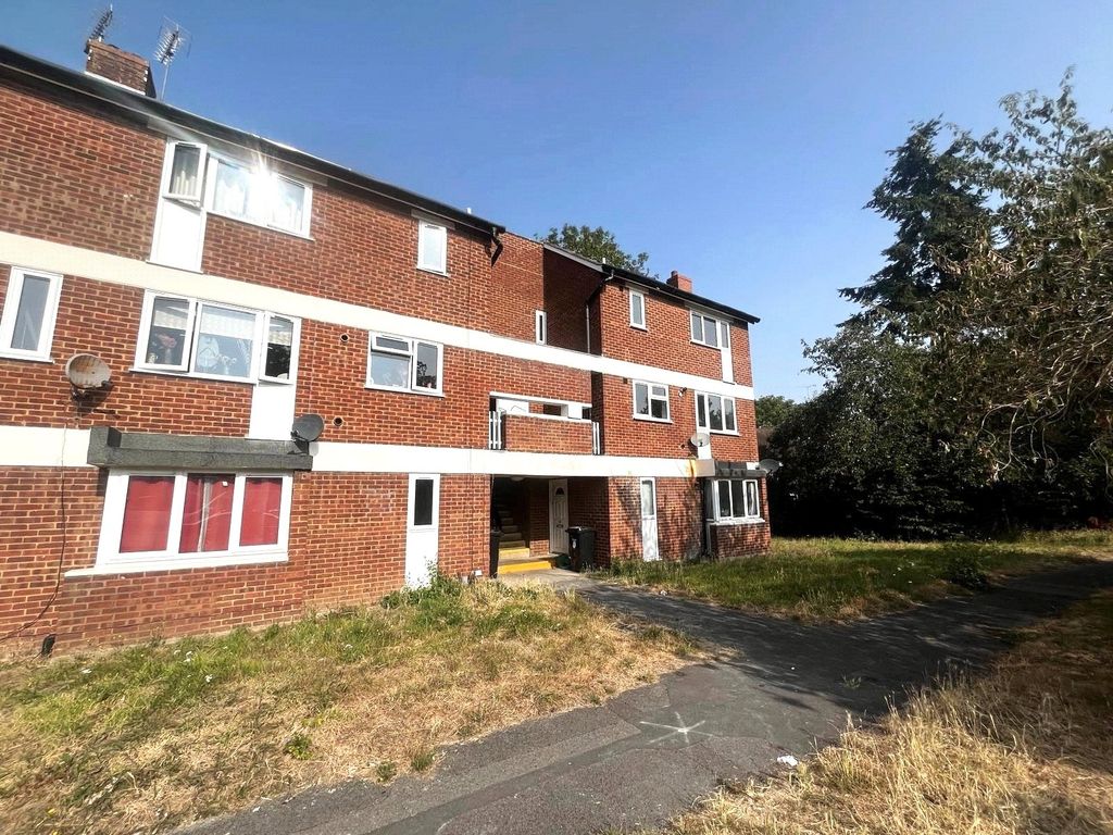 Property photo 1 of 12 Picture No. 01