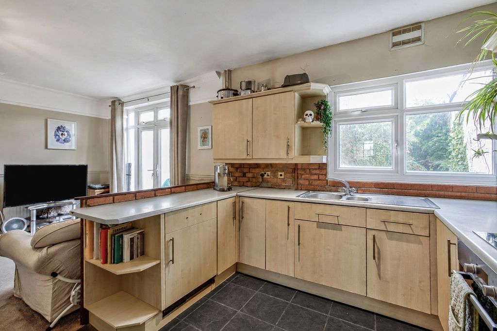 Property photo 3 of 9 Picture No. 46