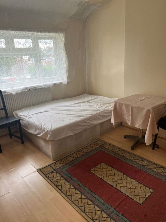 Property photo 1 of 3