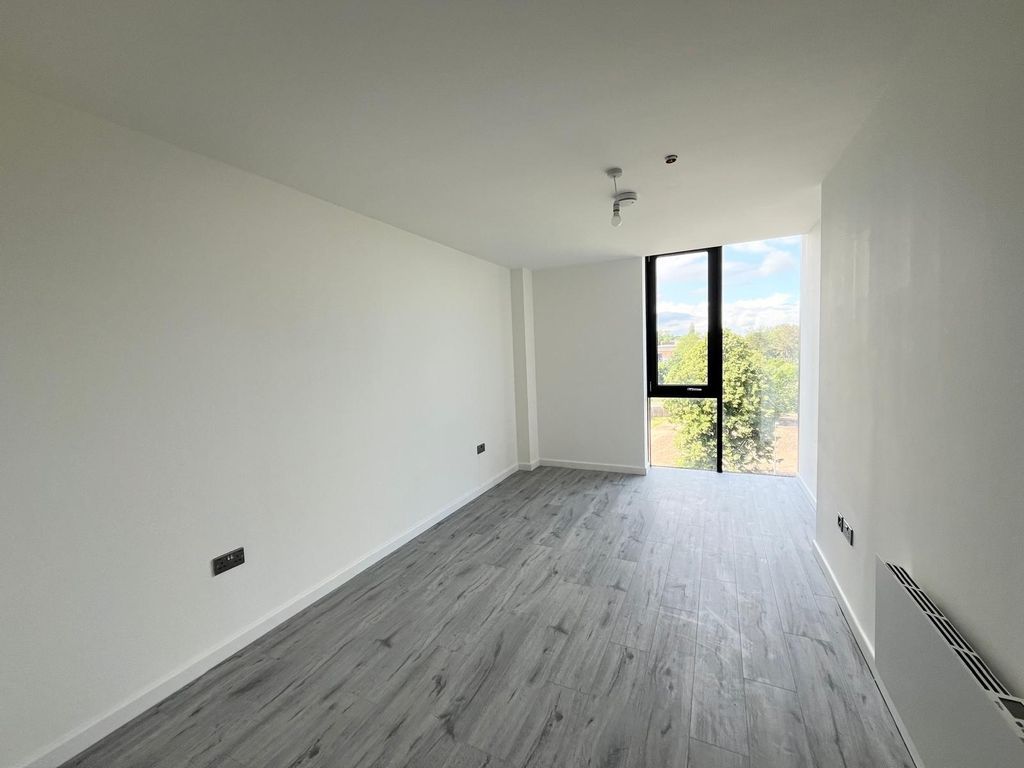 Property photo 3 of 4