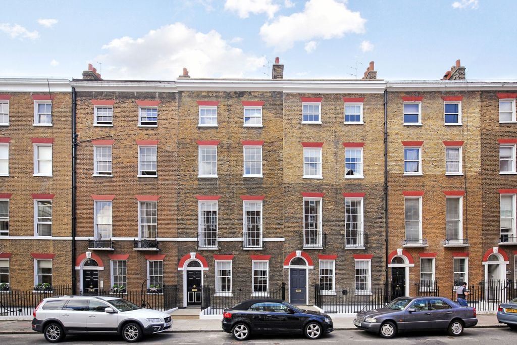 Property photo 2 of 8