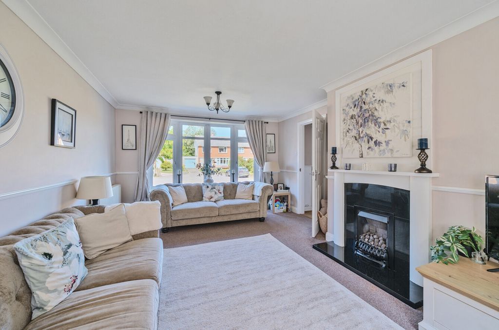 Property photo 3 of 20 25-681E28ee0Aa65-...