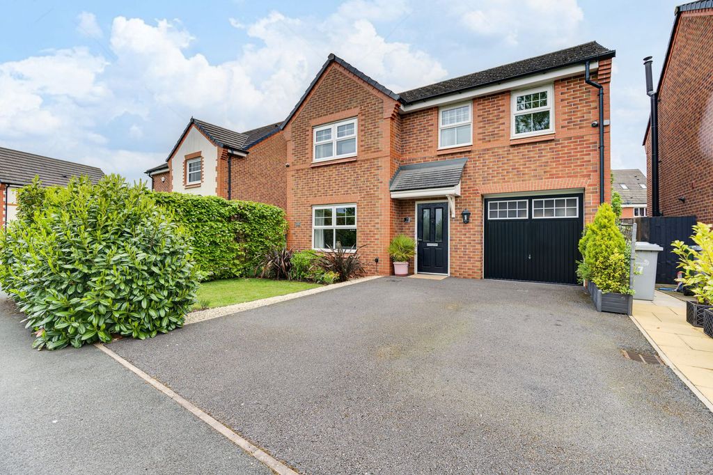 Property photo 1 of 37
