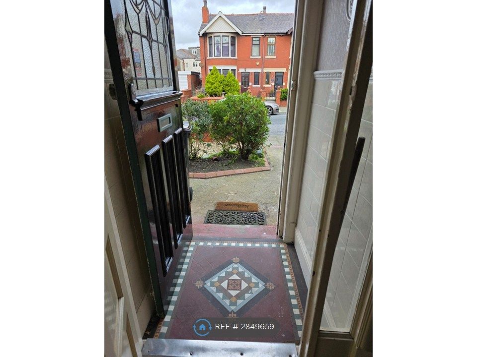 Property photo 3 of 21