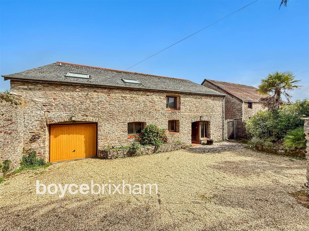 Property photo 1 of 25 Newwatermarkforonlinefront.Jpg