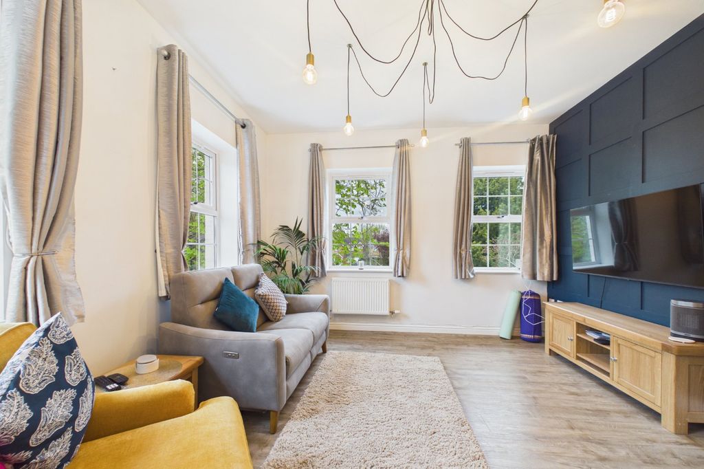 Property photo 2 of 11 Picture No. 08