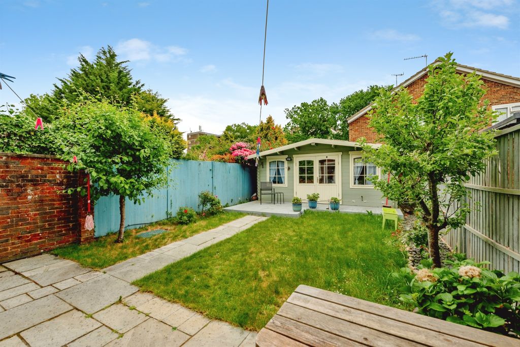 Property photo 2 of 14
