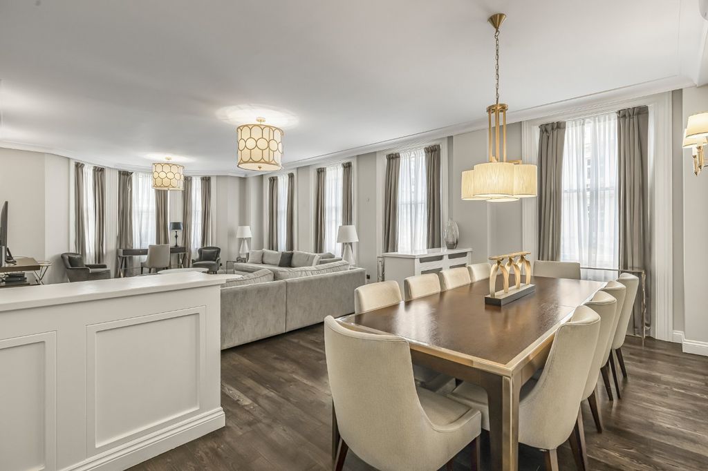 Property photo 3 of 23 Picture No. 18