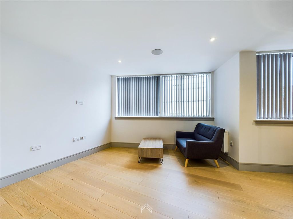 Property photo 1 of 10 1.Jpg