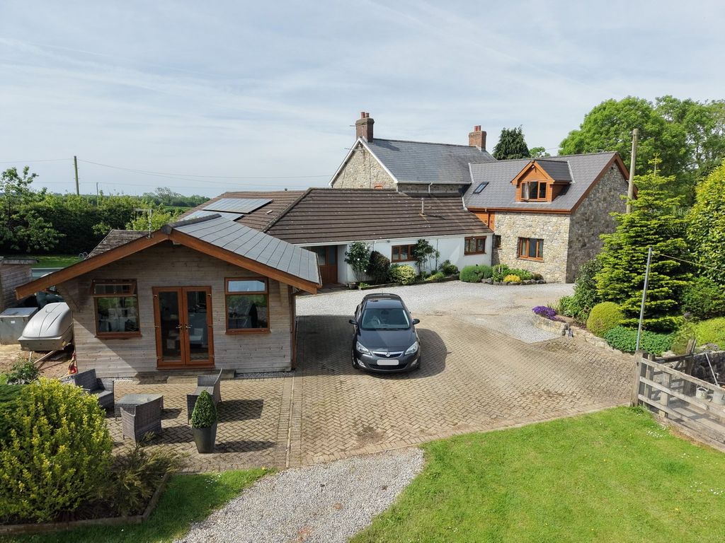 Additional image 33 of 8 bed farm for saleStormy Down, Pyle, Bridgend CF33