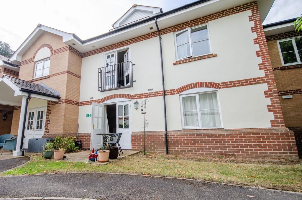 Property photo 1 of 18 Front.Jpg