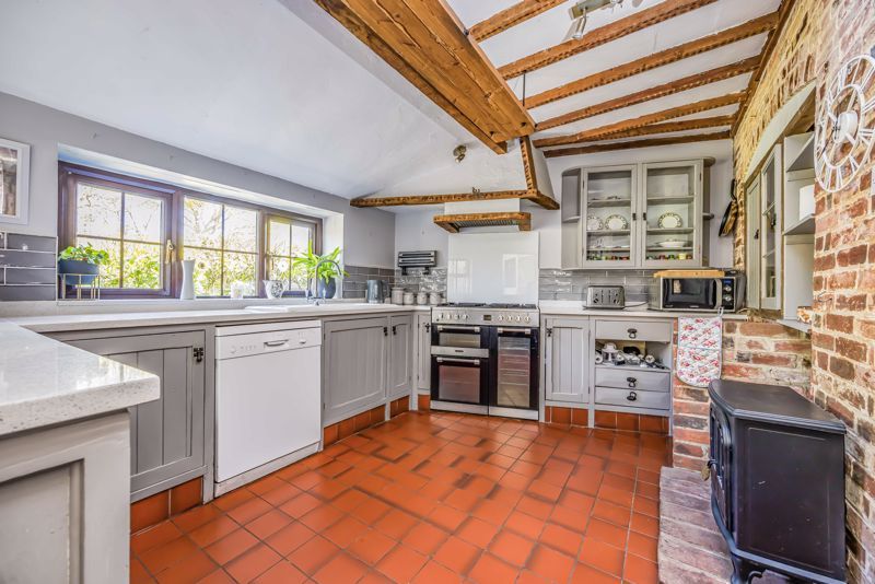 Property photo 3 of 16 Photo 23