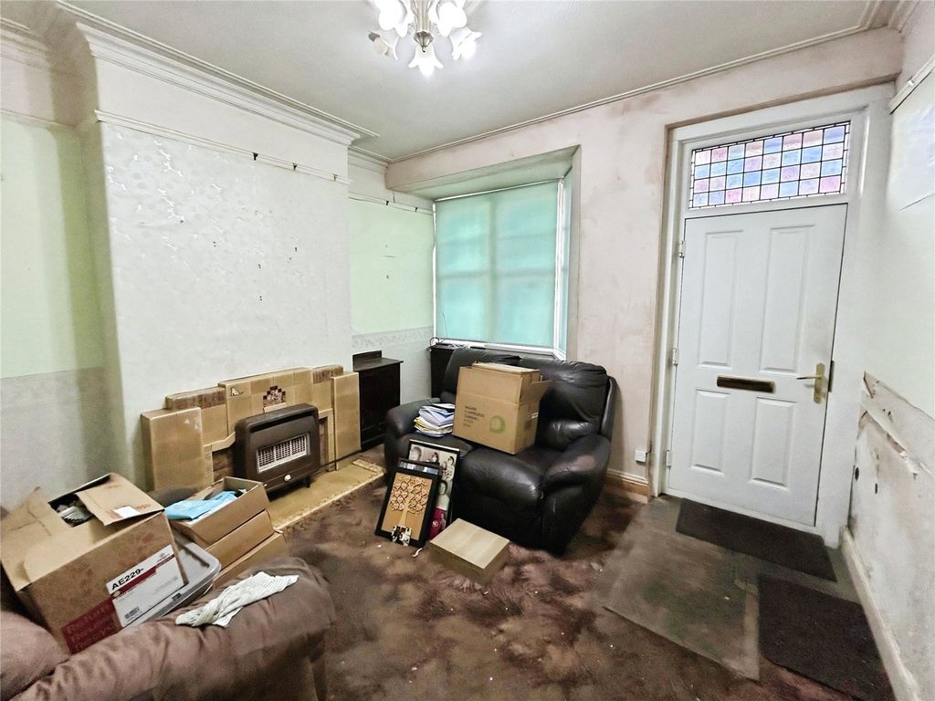 Property photo 2 of 10 Lounge