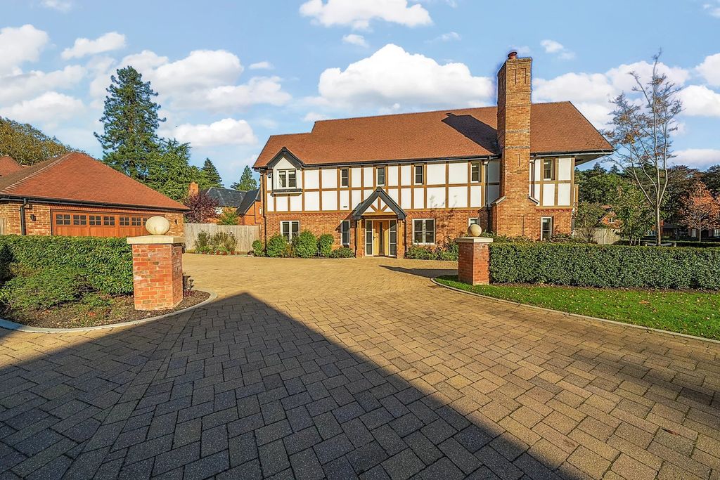 Property photo 1 of 20