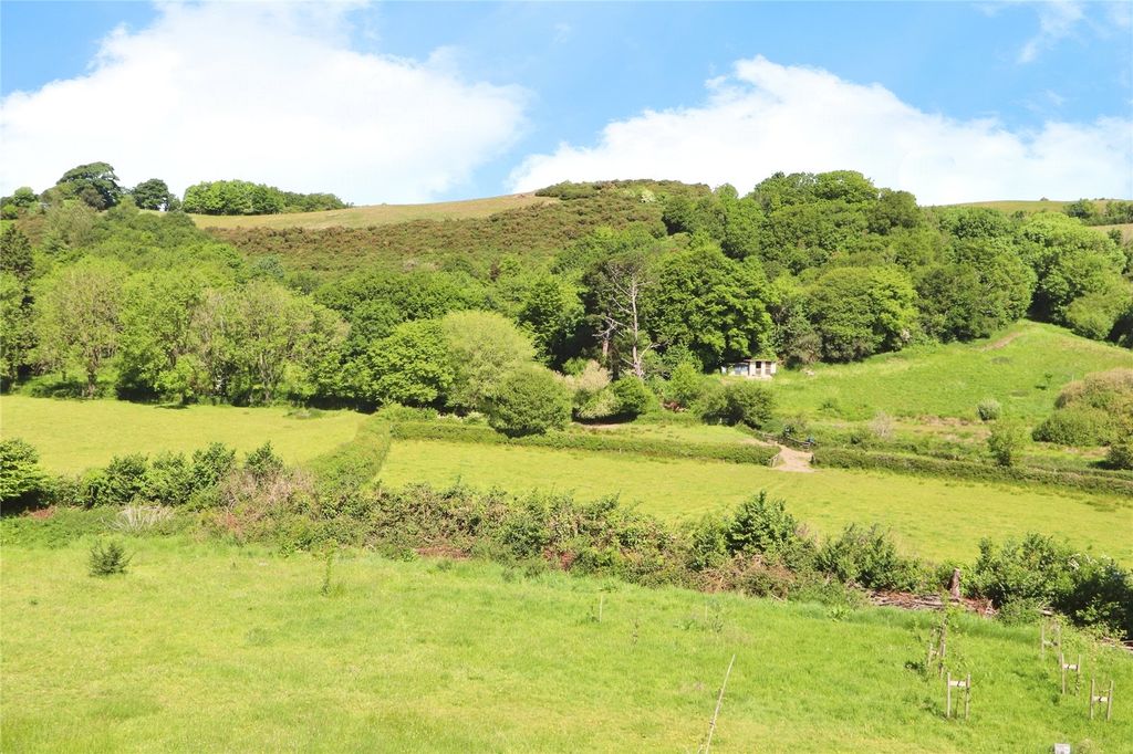 Property photo 3 of 15 Picture No. 02