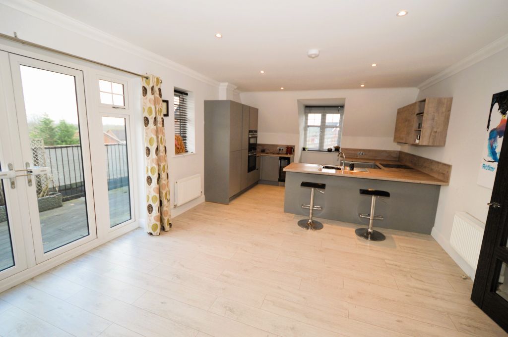 Property photo 1 of 15 Open Plan