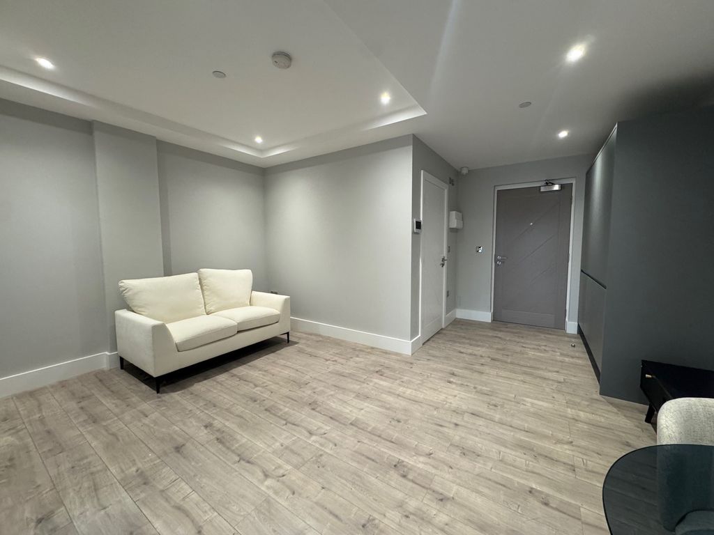 Property photo 3 of 9 Image