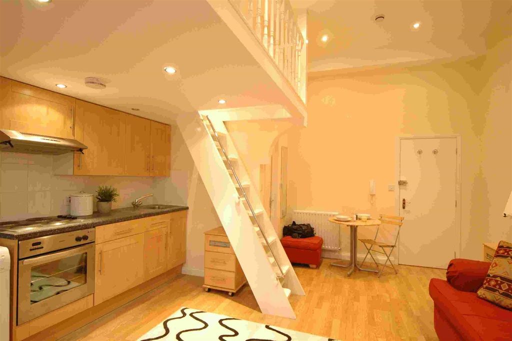 Property photo 3 of 3