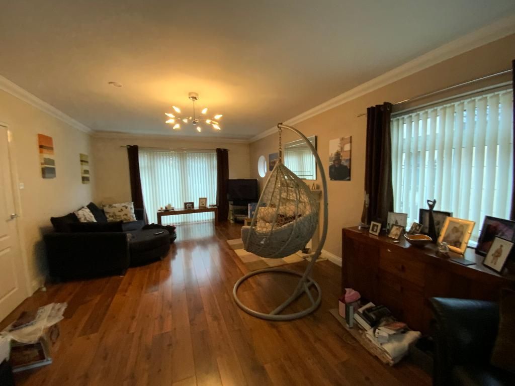 Property photo 3 of 22 Living Room 24'4 x 12'10