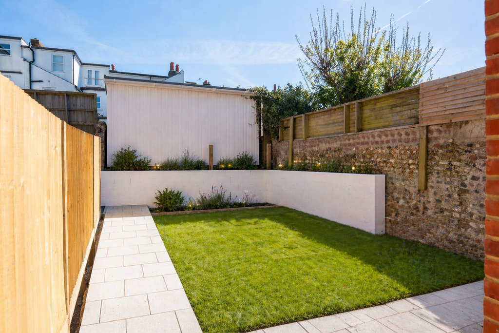 Property photo 2 of 32