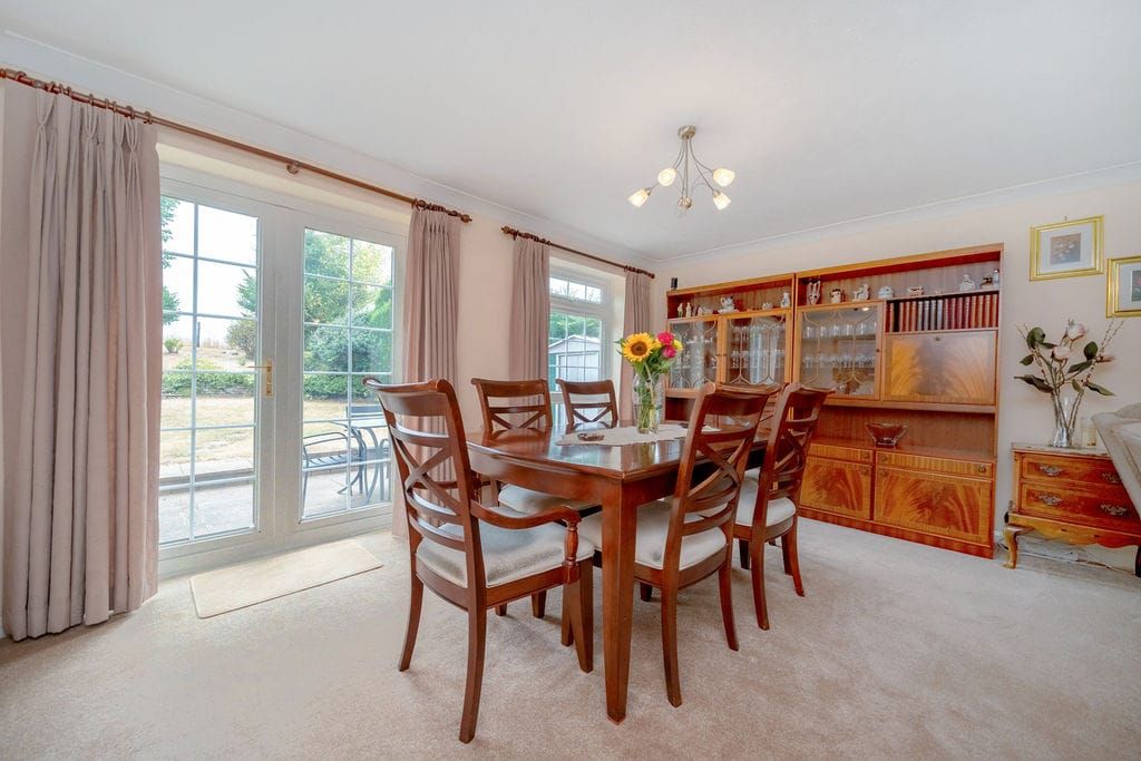 Property photo 3 of 19