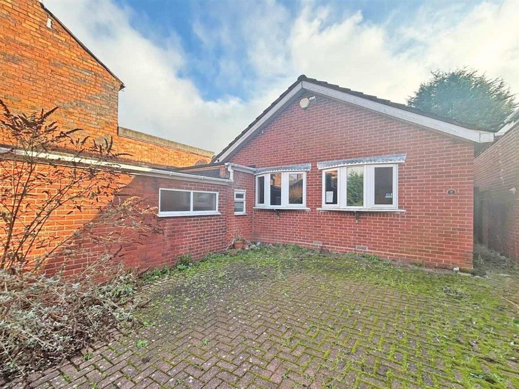 Property photo 1 of 8