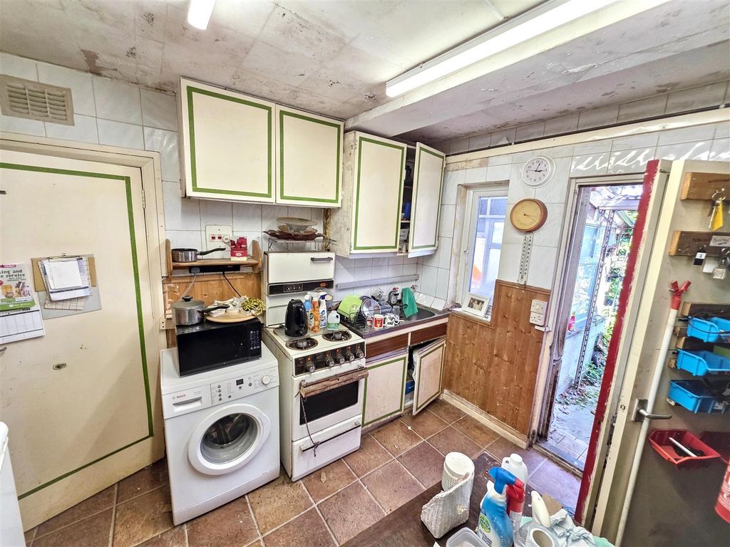 Property photo 2 of 4